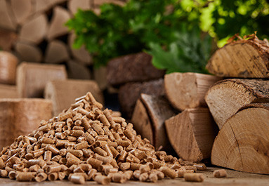 Les granulés de bois vs. Les bûches : Quel est le meilleur choix pour vous ?